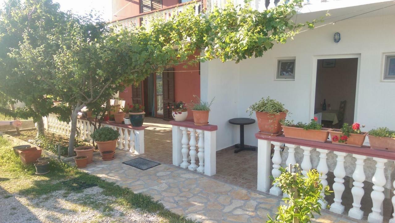Mauro Apartamento Ražanac Exterior foto